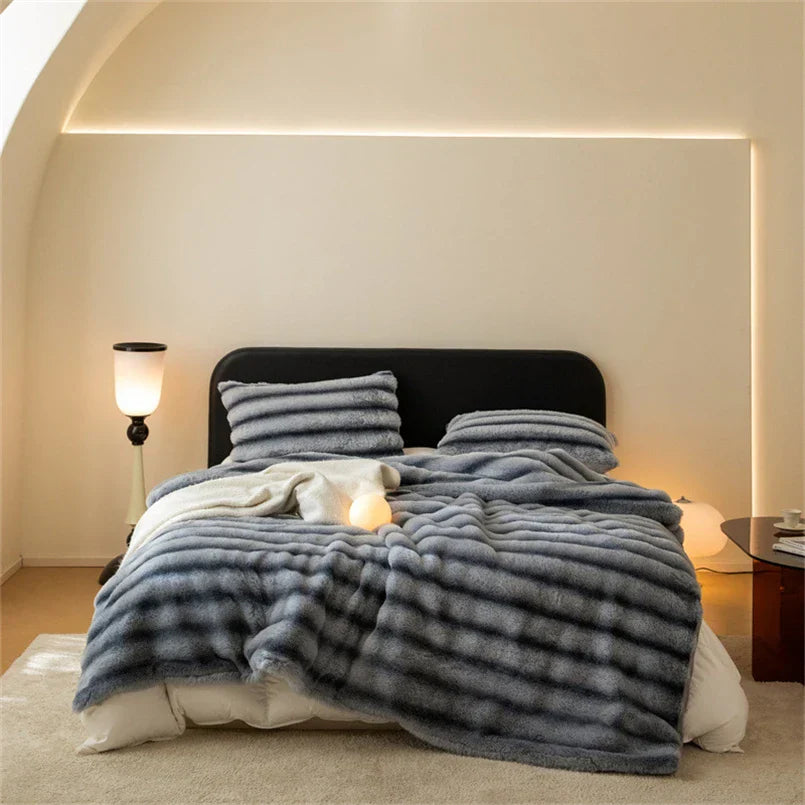 Calista Faux Fur Blanket