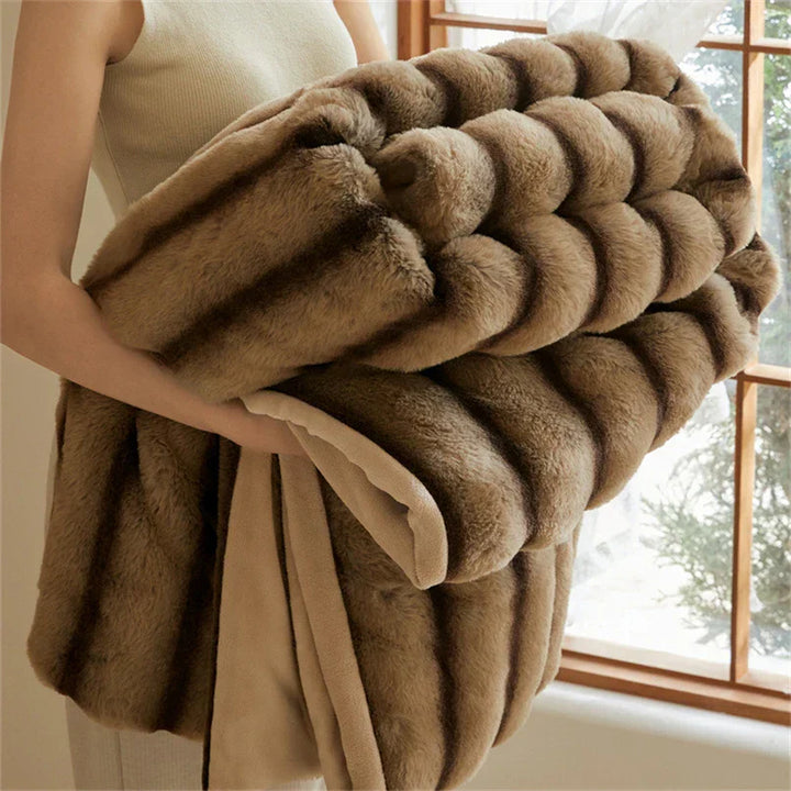 Calista Faux Fur Blanket