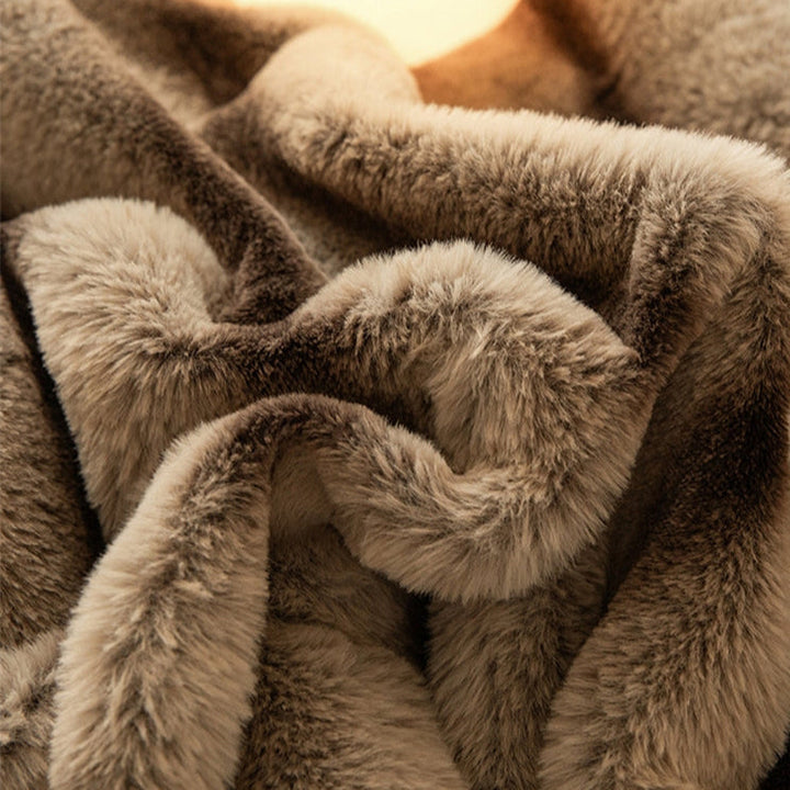 Calista Faux Fur Blanket